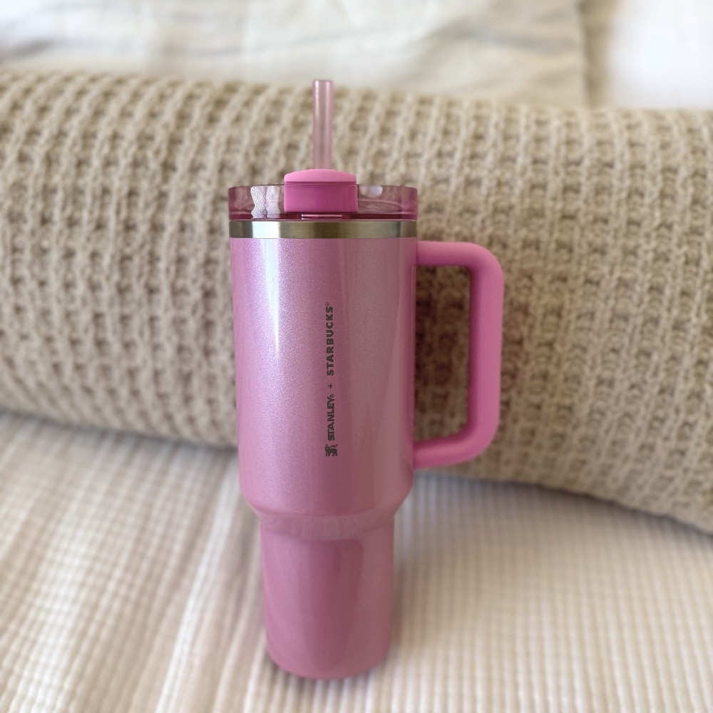 Stanley x Starbucks Target 2024 Exclusive Winter Pink Quencher 40oz Tumbler RARE
